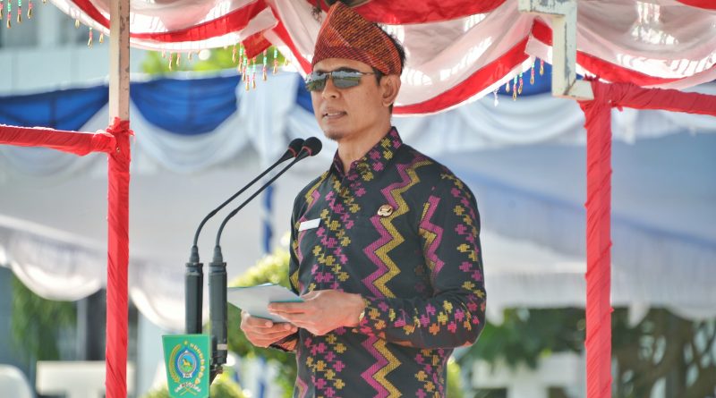 Wakil Bupati Bima Pimpin Apel Peringatan HUT NTB Wakil Bupati Bima Pimpin Apel Peringatan HUT NTB