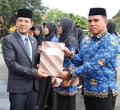 Bupati Dompu Serahkan SK PPPK Paruh Waktu Secara Simbolis