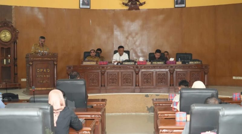 Pemkot Bima Hadiri Rapat Paripurna DPRD Kota Bima Pemkot Bima Hadiri Rapat Paripurna DPRD Kota Bima